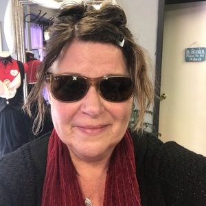 Meet your Posher, Darla
